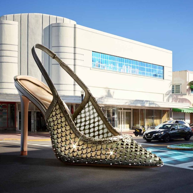 ALDO Pillow Walk