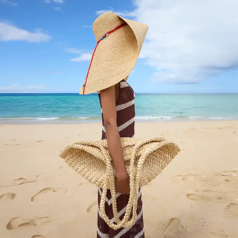 Parfois apresenta a coleção ‘The Beach Club’ 